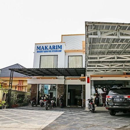 Oyo 90221 Makarim Guest House Syariah Pangkalanbuun Eksteriør bilde